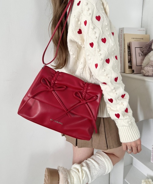 Loueme（ルエム）の「ダブルリボンスクエアショルダーバッグ（ショルダーバッグ・レディース・ブラック/ピンク/ホワイト/シルバー/ホワイト系その他/レッド・XS/FREE）」の5枚目の写真