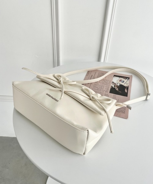 Loueme（ルエム）の「ダブルリボンスクエアショルダーバッグ（ショルダーバッグ・レディース・ブラック/ピンク/ホワイト/シルバー・XS/FREE）」の12枚目の写真