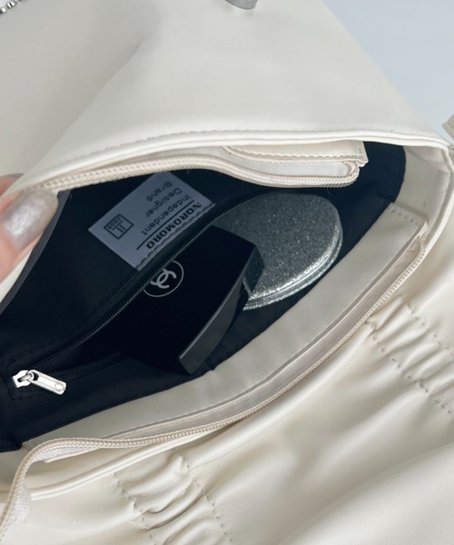 Loueme（ルエム）の「ダブルリボンスクエアショルダーバッグ（ショルダーバッグ・レディース・ブラック/ピンク/ホワイト/シルバー・XS/FREE）」の18枚目の写真