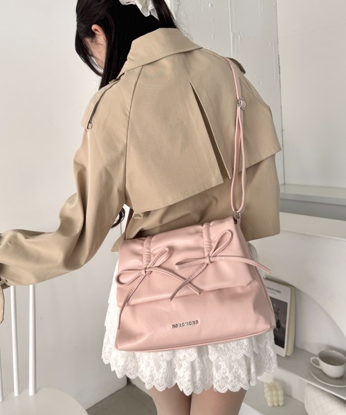 Loueme（ルエム）の「ダブルリボンスクエアショルダーバッグ（ショルダーバッグ・レディース・ブラック/ピンク/ホワイト/シルバー/ホワイト系その他/レッド・XS/FREE）」の21枚目の写真