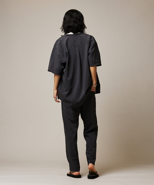 JOURNAL STANDARD（ジャーナルスタンダード）の「”吸水速乾 / 接触冷感” EVALET LIGHT バンドカラー S/S シャツ（シャツ/ブラウス・メンズ・ブラック系その他/アイボリー/ブラウン系その他/コバルトブルー・SMALL/MEDIUM/LARGE）」の10枚目の写真