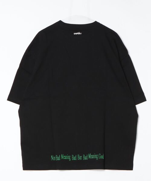 What it isNt ART BY MARKGONZALES/ワット イット イズント