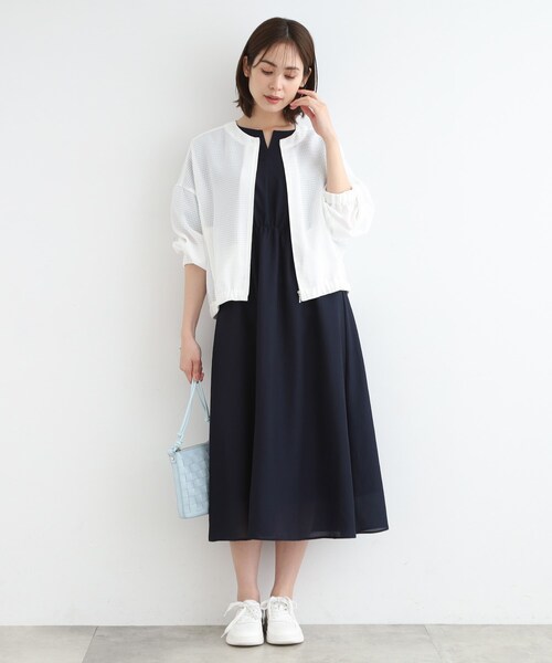 INDIVI（インディヴィ）の「◆【洗える／シアー／スタイルアップ】ハイウエストエアリーワンピース（ワンピース・レディース・ネイビー/ネイビー系3/ブラウン系その他4・40/38/36/15 /13/05/03/19）」の7枚目の写真