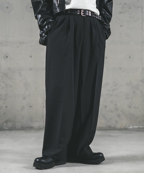 Shoowtime（ショウタイム）の「ワイドドレープフレアスラックスパンツ（スラックス・メンズ・ブラック/ブラウン・LARGE/MEDIUM/X-LARGE）」の3枚目の写真