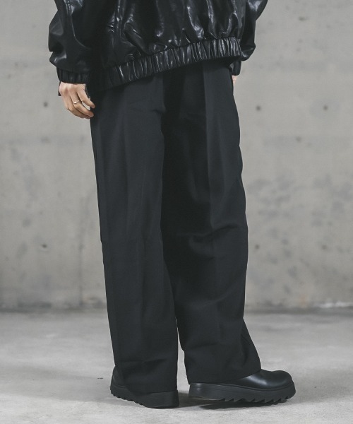 Shoowtime（ショウタイム）の「ワイドドレープフレアスラックスパンツ（スラックス・メンズ・ブラック/ブラウン・LARGE/MEDIUM/X-LARGE）」の9枚目の写真