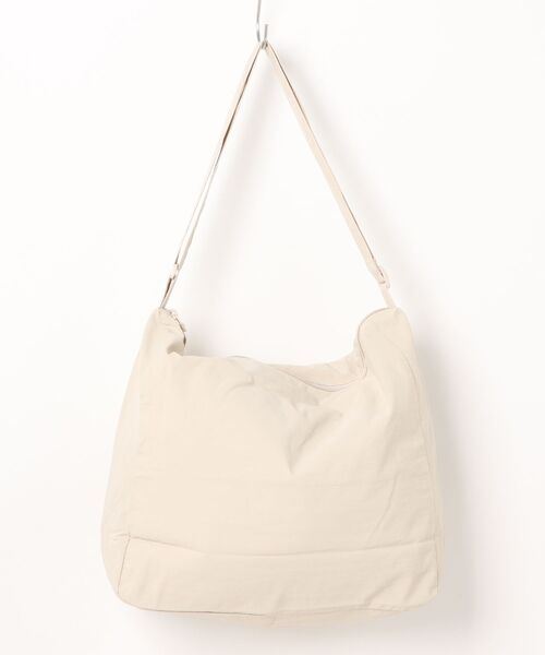 Fun & Daily（ファンアンドデイリー）の「F&D : フロントポケットライトショルダーバッグ（ショルダーバッグ・レディース・ブルー/ブラック/アイボリー・FREE）」の13枚目の写真