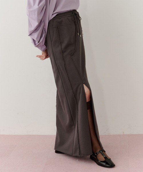 ラベルエチュード♥スリットスウェットIラインスカート:新品未使用 深スリットスウェットIラインスカート（スカート）｜LA BELLE ETUDE