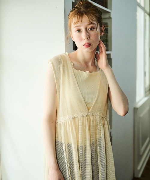 Crisp（クリスプ）の「Vネックメッシュレースワンピース（ワンピース・レディース・ブラック/アイボリー・FREE）」の15枚目の写真