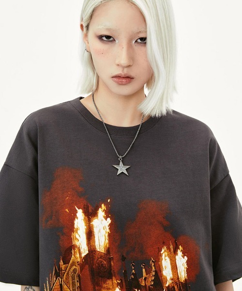 オーバーサイズ ファイヤーフォトプリントTシャツ（Tシャツ/カットソー）｜Ressaca（レサーカ）