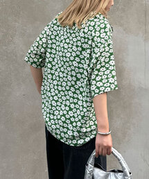 【ユニセックス】フラワープリントアロハシャツ