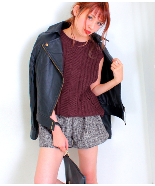 Chille anap（チルアナップ）の「ANAP/アナップ CHILLE ケーブルニットチュニックベスト（ニット/セーター・レディース・ブラック/カーキ/ワイン/モカ・FREE）」の4枚目の写真