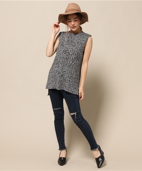 Chille anap（チルアナップ）の「ANAP/アナップ CHILLE ケーブルニットチュニックベスト（ニット/セーター・レディース・ブラック/カーキ/ワイン/モカ・FREE）」の5枚目の写真