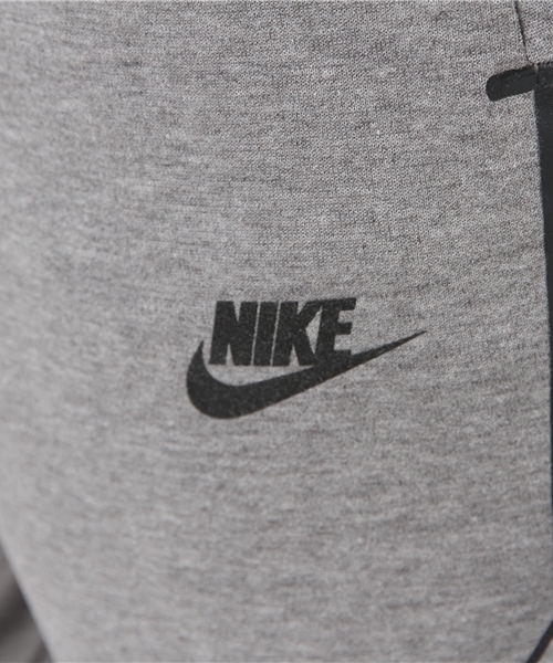 NIKE SPORTSWEAR（ナイキスポーツウェアー）の「ウィメンズ ナイキ テックフリース パンツ WMNS AS NIKE TECH FLEECE PANT 683801（その他パンツ・レディース・ブラック/グレー/カーキ・MEDIUM/SMALL）」の11枚目の写真