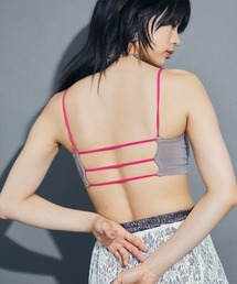 uyu.（ウユ）の「バックオープンバイカラーブラトップ（キャミソール）」