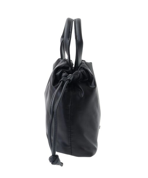 Green　Parks（グリーンパークス）の「OTO.HA 中綿ミニ巾着バッグ（ハンドバッグ・レディース・ブラック・FREE）」の3枚目の写真