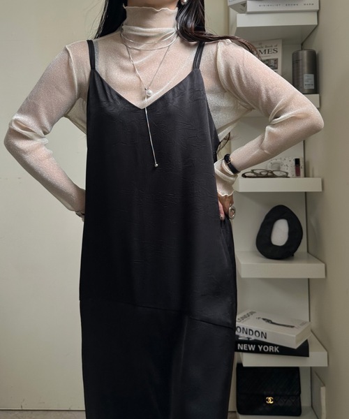 ULEULA（ウルア）の「ラメチュールハイネックカットソー（Tシャツ/カットソー・レディース・アイボリー/グレー/ブラック・FREE）」の11枚目の写真