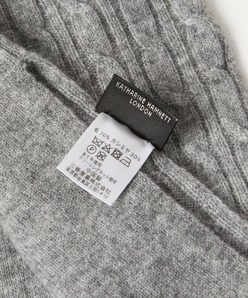 KATHARINE HAMNETT LONDON （キャサリンハムネットロンドン）の「KATHARINE HAMNETT LONDON/キャサリンハムネットロンドン カシミヤ混 ケーブルミニマフラー（マフラー・メンズ・ブラック/グレー/ネイビー・FREE）」の19枚目の写真