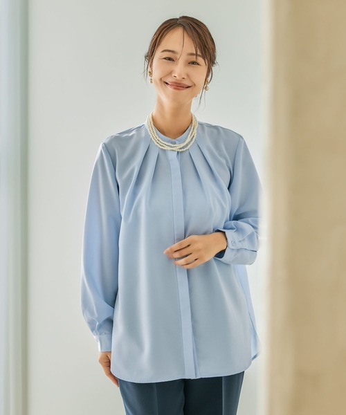 LEPSIM（レプシィム）の「【入卒式／セレモニー】バンドカラーブラウスチュニック　209213（シャツ/ブラウス・レディース・オフホワイト/ブルー・FREE）」の2枚目の写真