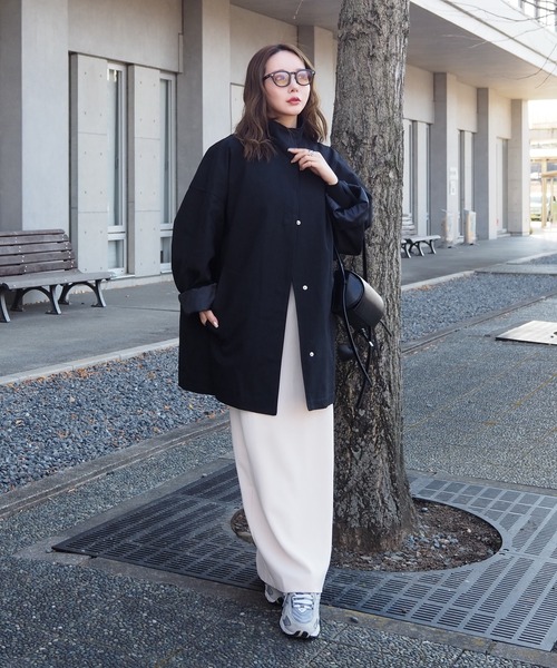 LAULEN（ローレン）の「stand neck drop shoulder jacket /スタンドネック ドロップショルダー オーバーサイズ ライトアウター（ステンカラーコート・レディース・ブラウン/アイボリー/ブラック・FREE）」の17枚目の写真
