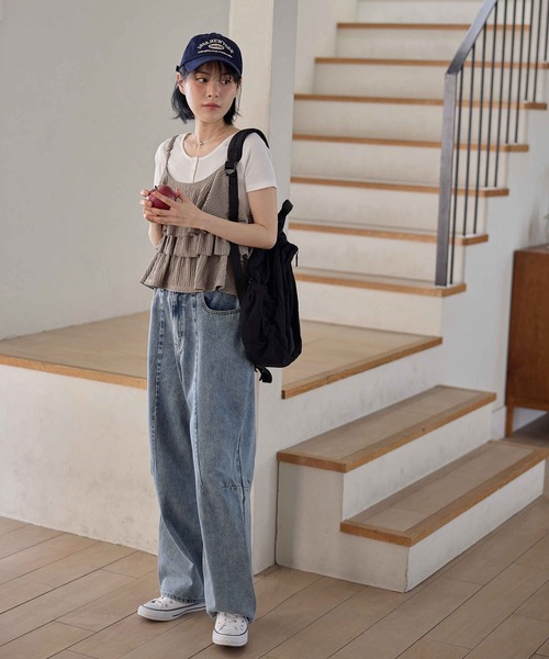 CHAN ME(チャンミ)の「ワイドコクーンデニムパンツ(デニムパンツ・レディース・インディゴブルー/ブルー系その他/ライトブルー・MEDIUM/LARGE/X-LARGE)」の10枚目の写真