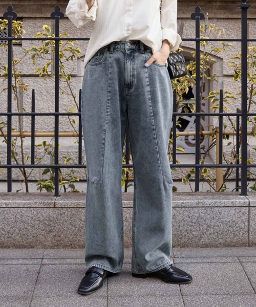 CHAN ME(チャンミ)の「ワイドコクーンデニムパンツ(デニムパンツ・レディース・インディゴブルー/ブルー系その他/ライトブルー・MEDIUM/LARGE/X-LARGE)」の8枚目の写真