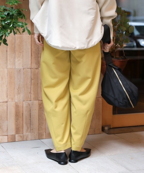 Bou Jeloud(ブージュルード)の「カーブラインパンツ(その他パンツ・レディース・イエロー/ベージュ・MEDIUM)」の13枚目の写真