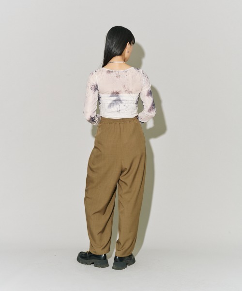 terrace(テラス)の「プリントチュールトップ(Tシャツ/カットソー・レディース・ブラック系その他/ホワイト系その他2/ホワイト系その他・MEDIUM)」の6枚目の写真