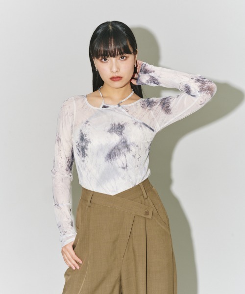 terrace(テラス)の「プリントチュールトップ(Tシャツ/カットソー・レディース・ブラック系その他/ホワイト系その他2/ホワイト系その他・MEDIUM)」の21枚目の写真