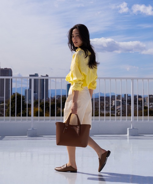 CHARLES & KEITH(チャールズ & キース)の「アーモンドトゥ ペニーローファー(ローファー・レディース・ブラック/ブラウン/ホワイト・23cm/22.5cm/24.5cm/23.5cm/25.5cm/25cm)」の18枚目の写真