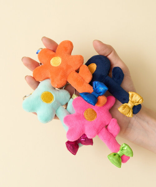 BIRTHDAY BAR（バースデイバー）の「Motif　flower keycharm（キーホルダー・レディース・ピンク/ネイビー/オレンジ/ブルー・0）」の13枚目の写真