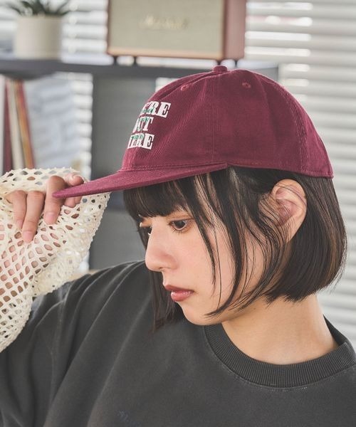 PBLIM（ページボーイリム）の「《UNISEX》3ラインロゴCAP（キャップ・レディース・ネイビー/ブラック/レッド・FREE）」の4枚目の写真