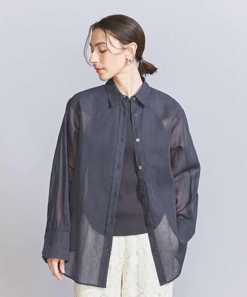 BEAUTY&YOUTH UNITED ARROWS（ビューティーアンドユースユナイテッドアローズ）の「コットンシアー ウエスタンシャツ（シャツ/ブラウス・レディース・オフホワイト/ダークグレー/ライトピンク・FREE）」の4枚目の写真