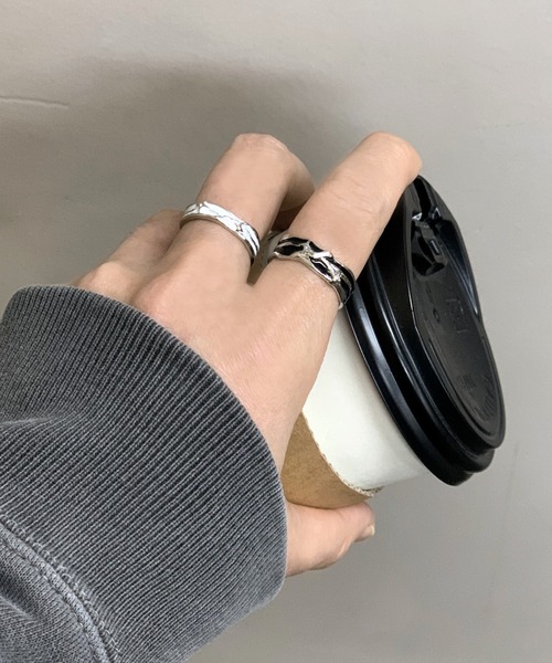 NO WAY(ノーウェイ)の「/ブラックトーンデザインリングセット/2点セット(RZ)(リング・レディース・A/B・FREE)」の2枚目の写真