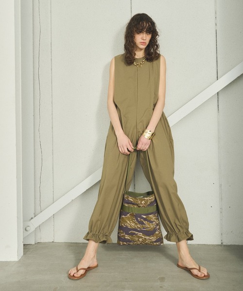 kha:ki(カーキ)の「「KHA:KI / カーキ」 Q.Dジャンプスーツ Q.D JUMPSUITS(つなぎ/オールインワン・レディース・オリーブ/チャコールグレー/ライトグレー・1/2)」の4枚目の写真