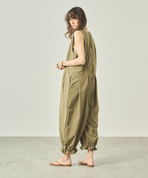 【 Material/マテリアル】配色切替ジャンプスーツ ◇カーキ セール】「KHA:KI / カーキ」 Q.Dジャンプスーツ Q.D JUMPSUITS