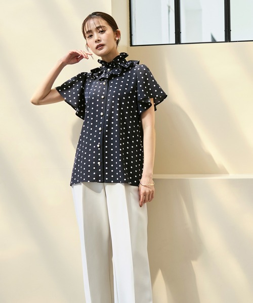 RUIRUE BOUTIQUE(ルイルエブティック)の「洗える | 選べる素材 ( シアー 無地 / ドット ) フリル スタンドカラー ブラウス | レディース オフィスカジュアル 通勤 半袖 おしゃれ きれいめ トップス シャツ(シャツ/ブラウス・レディース・ダークグレー/ホワイト系その他/グレー/ブラック系その他/ブラック/ピンク系その他・M/L)」の19枚目の写真