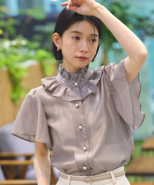 RUIRUE BOUTIQUE(ルイルエブティック)の「洗える | 選べる素材 ( シアー 無地 / ドット ) フリル スタンドカラー ブラウス | レディース オフィスカジュアル 通勤 半袖 おしゃれ きれいめ トップス シャツ(シャツ/ブラウス・レディース・ダークグレー/ホワイト系その他/グレー/ブラック系その他/ブラック/ピンク系その他・M/L)」の22枚目の写真