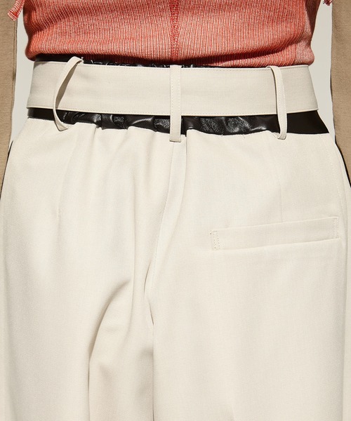 STUDIOUS(ステュディオス)の「【STUDIOUS/ステュディオス】Leather Belted Flare Trousers/レザーベルテッドフレアトラウザー(その他パンツ・レディース・ライトベージュ/ブラウン/ブラック・1/2)」の18枚目の写真