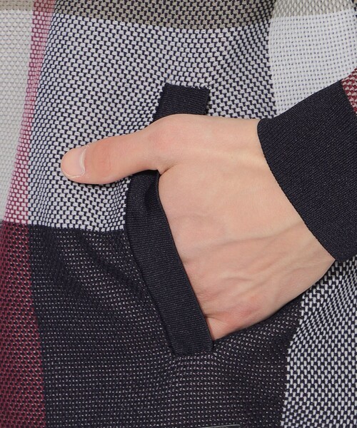 BLACK LABEL CRESTBRIDGE（ブラックレーベル・クレストブリッジ）の「【WEB・一部店舗限定】クレストブリッジチェックインレーキナガシカーディガン（カーディガン/ボレロ・メンズ・ベージュ系その他6/ダークネイビー・M）」の12枚目の写真