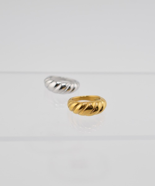 BROTHERHOOD(ブラザーフッド)の「【earyear】Ripple Band design peti Volume Ring(リング・レディース・シルバー/ゴールド・SMALL/MEDIUM/LARGE)」の4枚目の写真