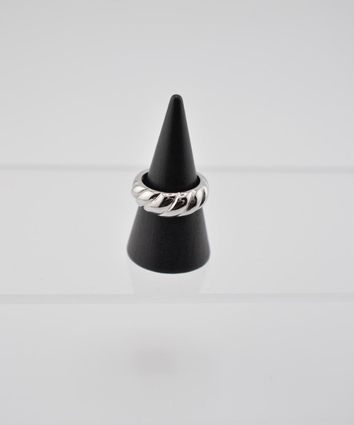 BROTHERHOOD(ブラザーフッド)の「【earyear】Ripple Band design peti Volume Ring(リング・レディース・シルバー/ゴールド・SMALL/MEDIUM/LARGE)」の8枚目の写真