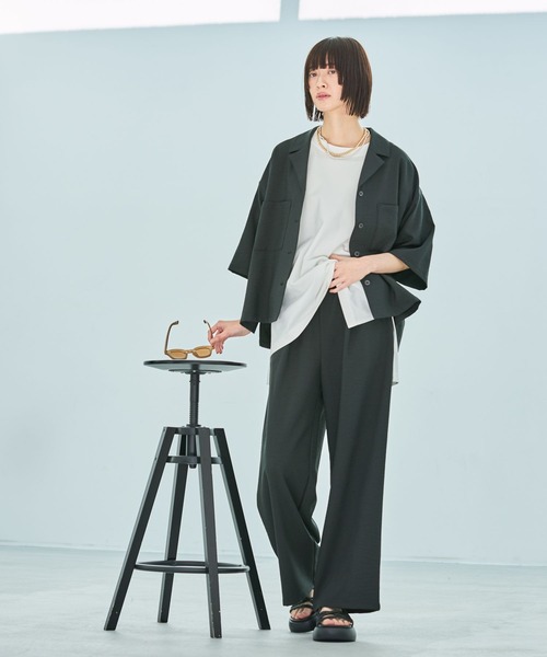 LAKOLE(ラコレ)の「【セットアップ対応/多機能ウェア】サップVTG開襟シャツ / 452732(シャツ/ブラウス・レディース・スミクロ/チャコールグレー/ライトベージュ・FREE)」の4枚目の写真