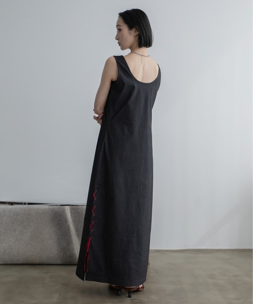 VACANCY（ヴァカンシー）の「レースアップ2wayチャイナワンピース（ワンピース・レディース・ブラック/レッド・LARGE/MEDIUM）」の18枚目の写真