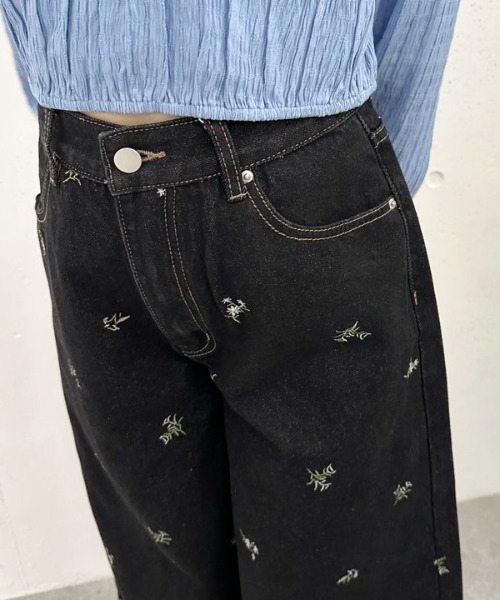 セール】花柄刺繍ワイドデニム（デニムパンツ）｜archives