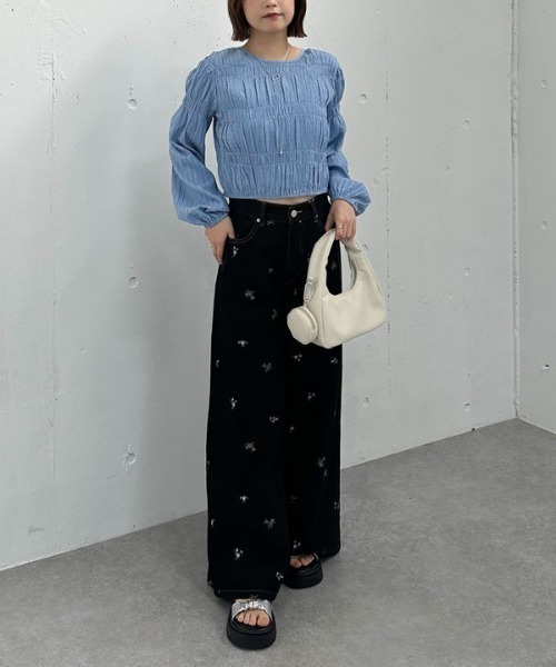 archives（アルシーヴ）の「花柄刺繍ワイドデニム（デニムパンツ・レディース・ブラック/ブルー・SMALL/MEDIUM）」の18枚目の写真