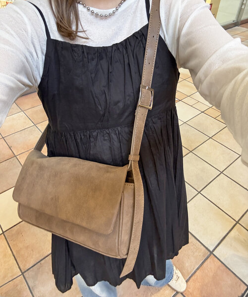 DISCOAT（ディスコート）の「フラップベルトショルダーバッグ（ショルダーバッグ・レディース・ブラウン/ベージュ/ブラック・FREE）」の14枚目の写真