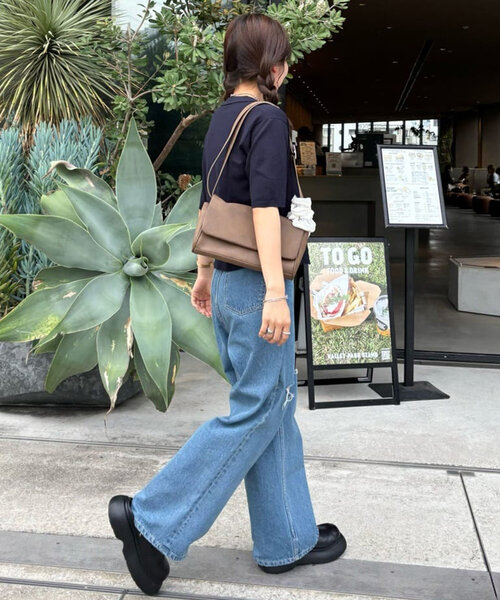 DISCOAT（ディスコート）の「フラップベルトショルダーバッグ（ショルダーバッグ・レディース・ブラウン/ベージュ/ブラック・FREE）」の19枚目の写真