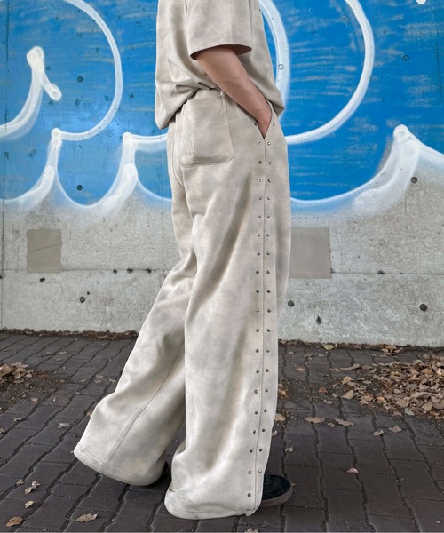 sedacle（セダクル）の「ダート加工スタッズスウェットパンツ（スウェットパンツ・レディース・ブラック/ピンク/ネイビー/ベージュ・SMALL/LARGE/MEDIUM）」の15枚目の写真