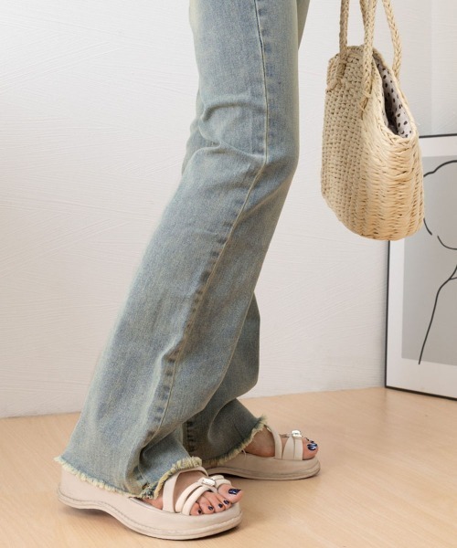 Miniministore（ミニミニストア）の「セミフレアデニムパンツ美脚フリンジパンツ（デニムパンツ・レディース・チャコールグレー/ブラック/サックスブルー/インディゴブルー・L/S/XL/M）」の20枚目の写真