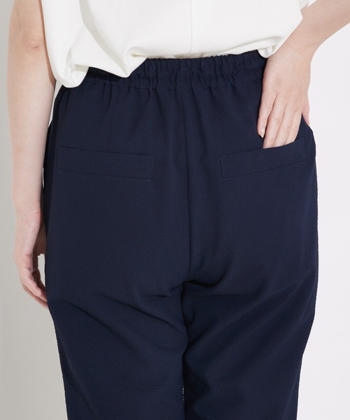 qualite(カリテ)の「シアサッカーテーパードパンツ(その他パンツ・レディース・ベージュ/ネイビー・36/38)」の6枚目の写真